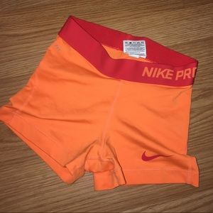 2 pair of nike spandex